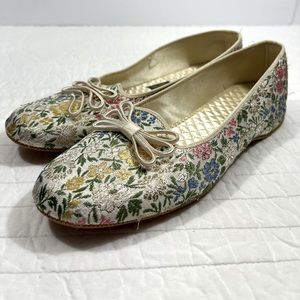 Vintage Daniel Green floral brocade slipper flats; Size 7 *need repair*